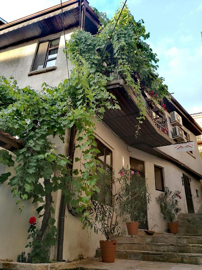 Honey I'M Home Apartments Велико-Тирново Екстер'єр фото